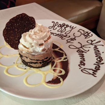 The Ivy Inn - Chocolate Meringue Clouds - New American Near Me - Charlottesville, Virginia