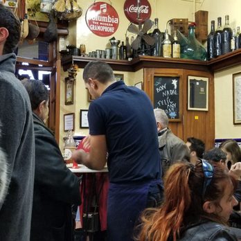 El Xampanyet - Tapas Bars Near Me - Barcelona, B El Xampanyet - Tapas Bars Near Me - Barcelona, B