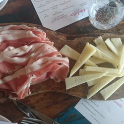 Bombetta - Delicious meat and cheese