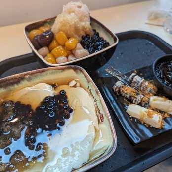 Meet Fresh - Taro special, boba soft tofu, mochi... - Desserts Near Me - Tigard, Oregon