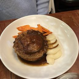 Beef & Guinness Pie