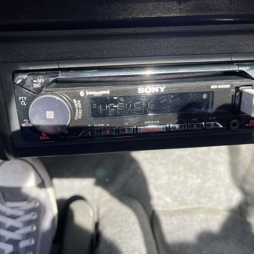 New Sony head unit with built in USB and Bluetooth. New Sony head unit with built in USB and Bluetooth.