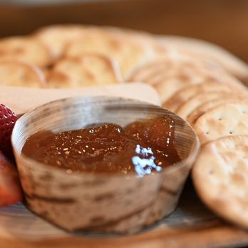 Peltzer Winery - a platter of fruit and crackers - Wineries Near Me - Temecula, California