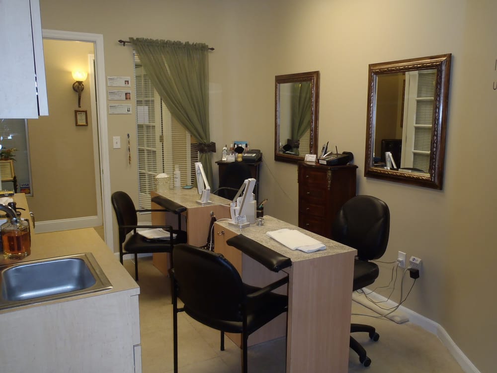 WHO DID YOUR NAILS? 4921 Sheridan St, Hollywood, Florida Nail