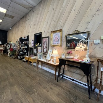 Reclaimed Mt Goods - Furniture Stores Near Me - Fresno, California Reclaimed Mt Goods - Furniture Stores Near Me - Fresno, California