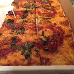 Fratelli's Pizza - Grandma pizza!