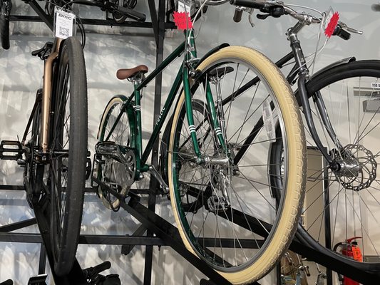 Pedal & Pour by null