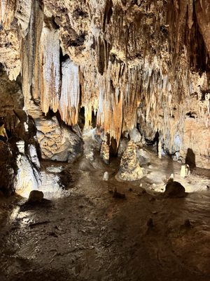 Luray Caverns by null