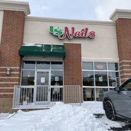 Exterior photo of US NAILS - Cincinnati, Ohio Exterior photo of US NAILS - Cincinnati, Ohio