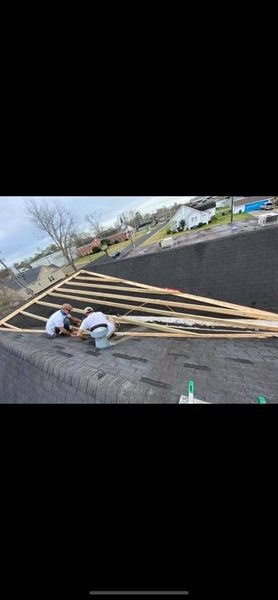 Slide of Top Notch Roofing & Construction