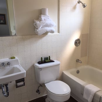 The Stardust Motel - bathroom - Hotels Near Me - Wallace, Idaho The Stardust Motel - bathroom - Hotels Near Me - Wallace, Idaho