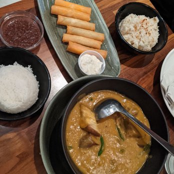 Avenida Restaurant - Kare Kare and chili cheese sticks - Filipino Near Me - San Mateo, California