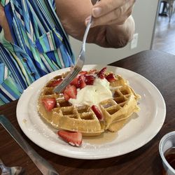 LuLu's Diner - Strawberry topped waffle - yum!