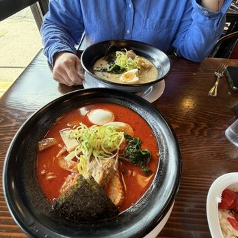 Kinboshi Ramen - Spicy Tonkotsu Red and Tonkotsu - Ramen Near Me - Portland, Oregon
