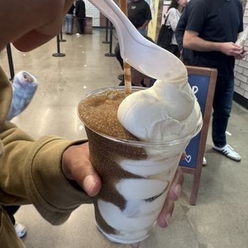 Meadowlark Dairy - Livermore - Ice Cream & Frozen Yogurt Near Me - Livermore, California