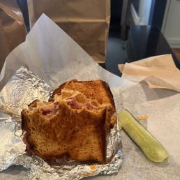 Ruben Corned Beef & Swiss Sandwich Ruben Corned Beef & Swiss Sandwich