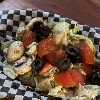 Seahorse Brewery - Salad - Restaurants Near Me - Pacifica, California