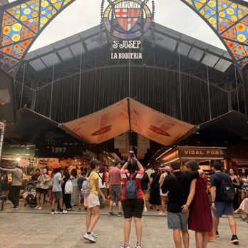 Mercat La Boqueria - Entrance - Farmers Market Near Me - Barcelona, B
