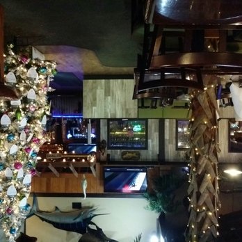 Whiteys Fish Camp - Looking from Dining room into bar area - Seafood Near Me - Fleming Island, Florida