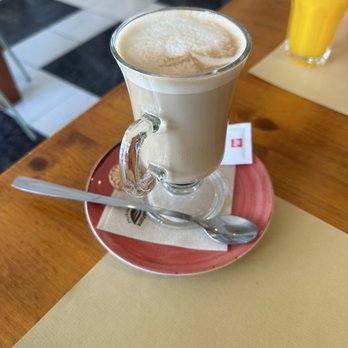 Earth Shop & Cafe - Latte - Portuguese Near Me - Carvoeiro, 08