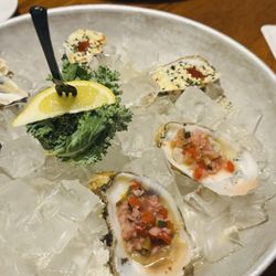 Green Marlin Restaurant And Bar - Oyster sampler