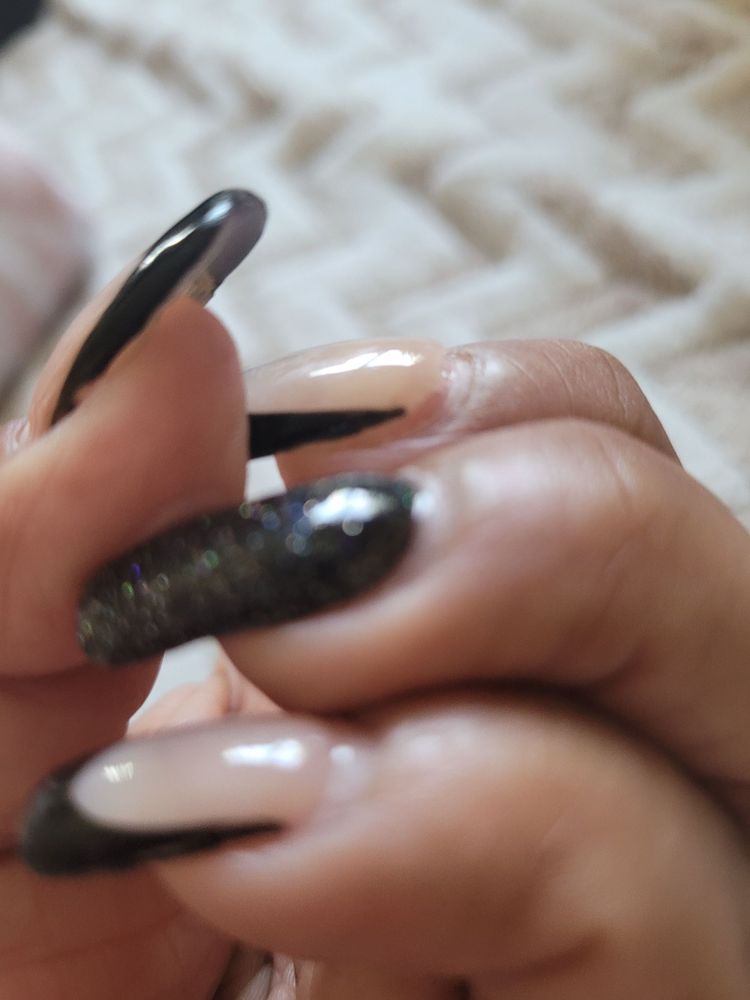 Goleta Nails & Spa Logo