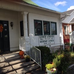 Front Porch On Center Ave - Outside restaurant.