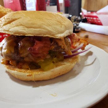Stomp's Burger Joint 2 - Burgers Near Me - Pearland, Texas Stomp's Burger Joint 2 - Burgers Near Me - Pearland, Texas