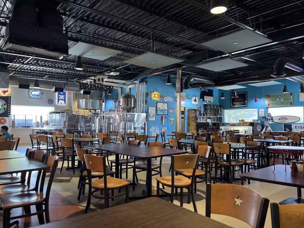 B & J's Pizza - Brew Pub