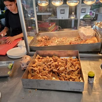 Carnitas Hermanos Ramirez - Free chicharrones to snack on.. - Tacos Near Me - Ensenada, BCN