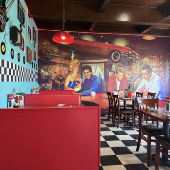 Wallington Diner - Inside - Breakfast & Brunch Near Me - Wallington, New Jersey