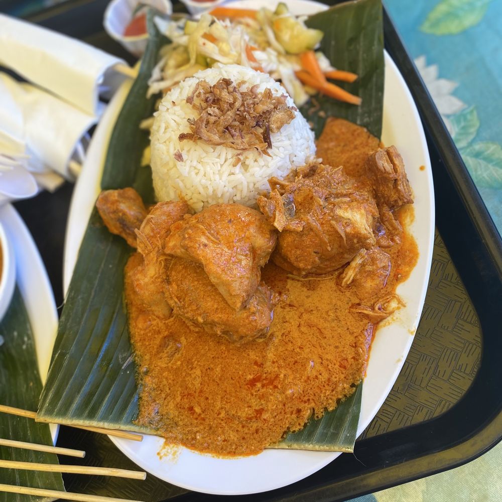 Singapore's Banana Leaf - Chicken Rendang - Singaporean Near Me - Los Angeles, California Singapore's Banana Leaf - Chicken Rendang - Singaporean Near Me - Los Angeles, California