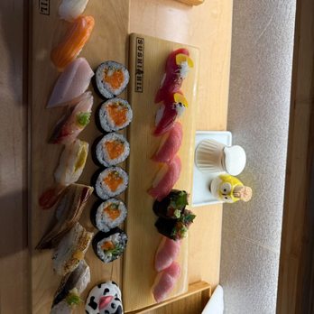 Sushi Hil - Japanese Near Me - Vancouver, British Columbia