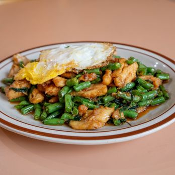Bamboo Garden - Basil Chicken - Chinese Near Me - Chicago, Illinois