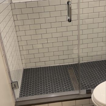 Simply Bath Remodelers - Classic black and white - General Contractors Near Me - Cypress, Texas Simply Bath Remodelers - Classic black and white - General Contractors Near Me - Cypress, Texas