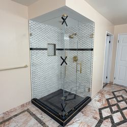 Diamond Glass and Mirrors - 1/2" Starphire glass with Satin Brass Hardware