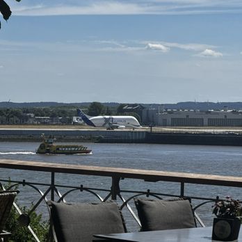 Hotel Louis C. Jacob - wunderbare Stimmung auf der Terrasse vom Louis C Jacob - Hotels Near Me - Hamburg, HH Hotel Louis C. Jacob - wunderbare Stimmung auf der Terrasse vom Louis C Jacob - Hotels Near Me - Hamburg, HH
