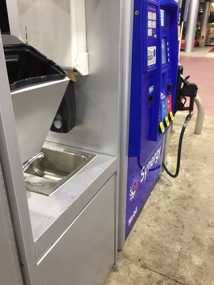 LONE STAR MOBIL Updated October 2024 312 N US 75 Hwy, Van Alstyne