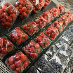 Hinsdale Fruit Store - All the produce looked gorgeous and well presented, seriously!
