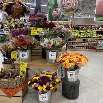 Cub - Buffalo - Flowers for your turkey's funeral - Grocery Near Me - Buffalo, Minnesota