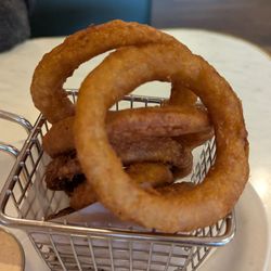 Fable Diner - Onion Rings.
