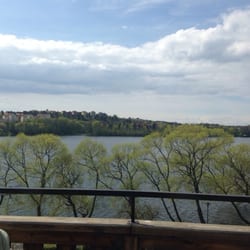 Hufvudsta gård - Utsikt från verandan!
