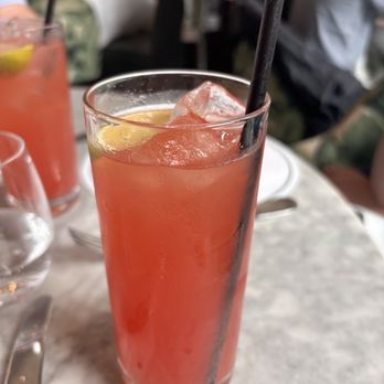 The Ivy - strawberry watermelon lemonade - Breakfast & Brunch Near Me - London, XGL
