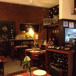Innominato Osteria - Simples e aconchegante, o restaurante é bom para casais e tem pratos com excelente custo-benefício.