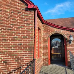 Circle Chinese Cuisine - Exterior