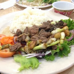 Bo Luc Lac Banh Mi Hoac Com