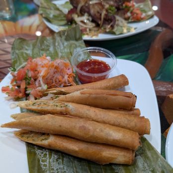 Palo Palo Kitchen And Bar - Beanie's lady lumps - Filipino Near Me - Carmichael, California