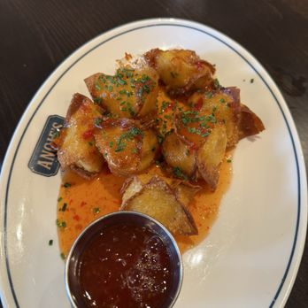 Angies - Blue crap wagu delicious - Bars Near Me - Manhasset, New York