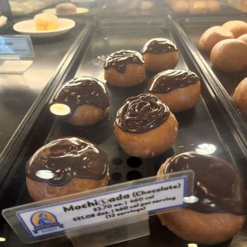 Zippy's Waipahu - Chocolate Mochizada - Diners Near Me - Waipahu, Hawaii