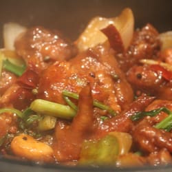 陸陸雞煲火鍋